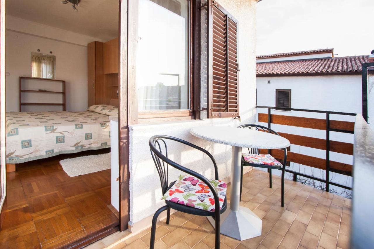 Apartment Nola By Rent Istria Porec Exterior photo