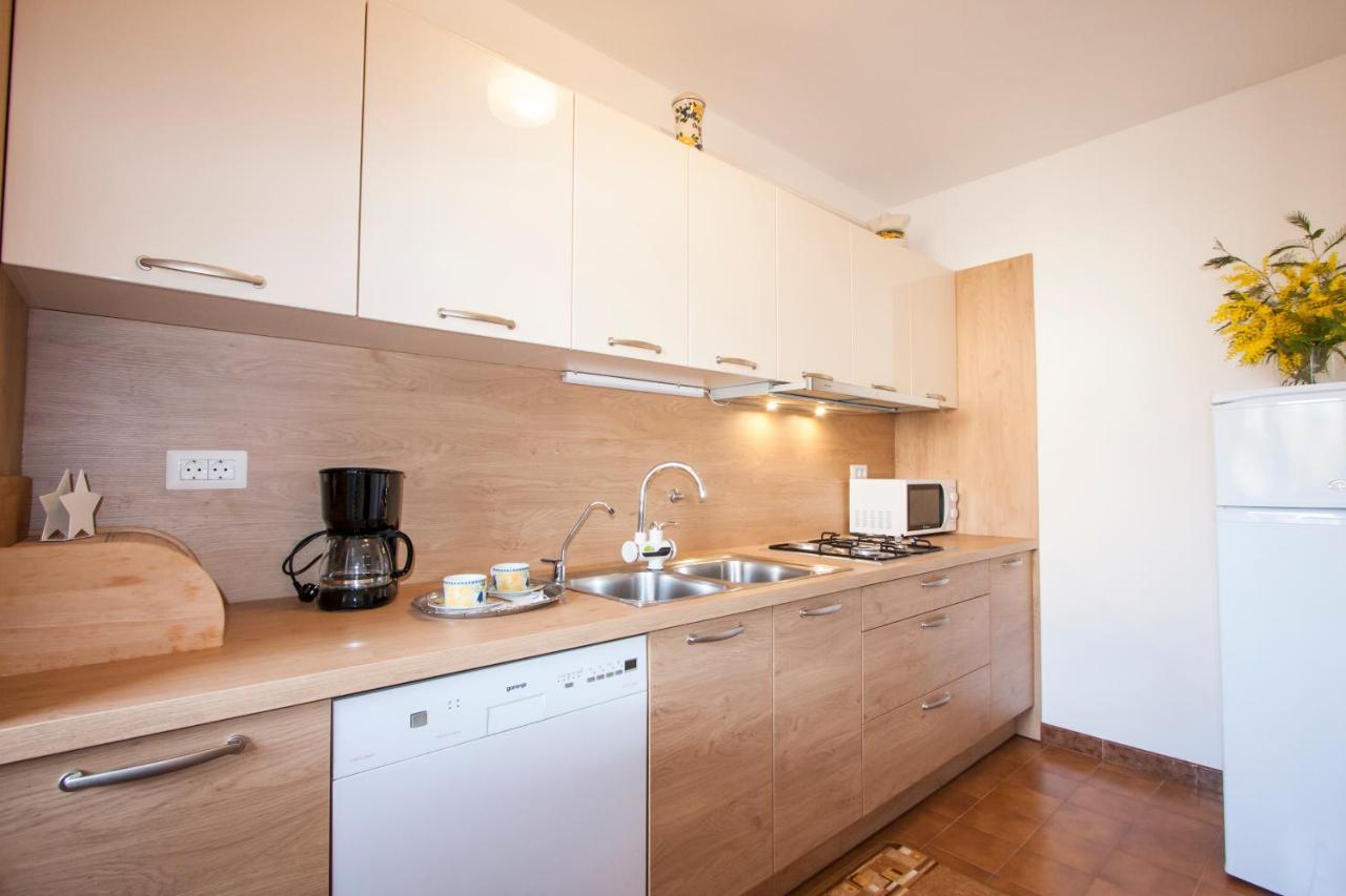 Apartment Nola By Rent Istria Porec Exterior photo